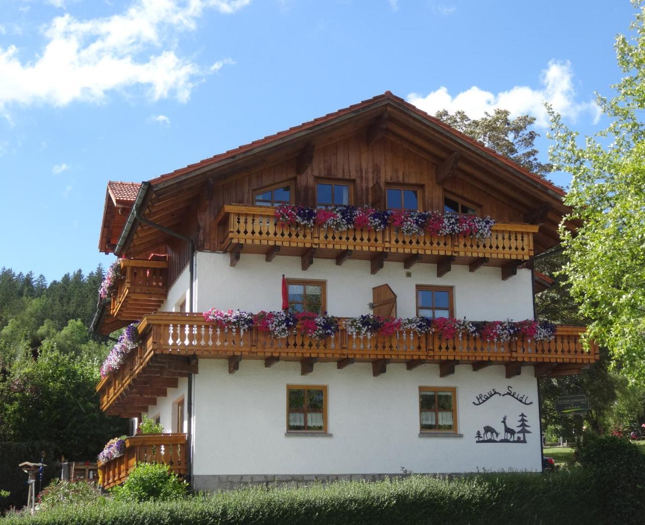 Haus Seidl Apartment โบเดนไมส์ ภายนอก รูปภาพ